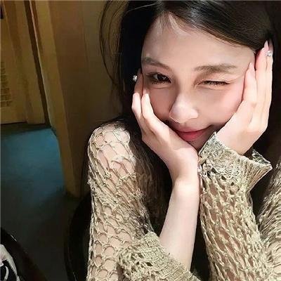 忧郁小妇人